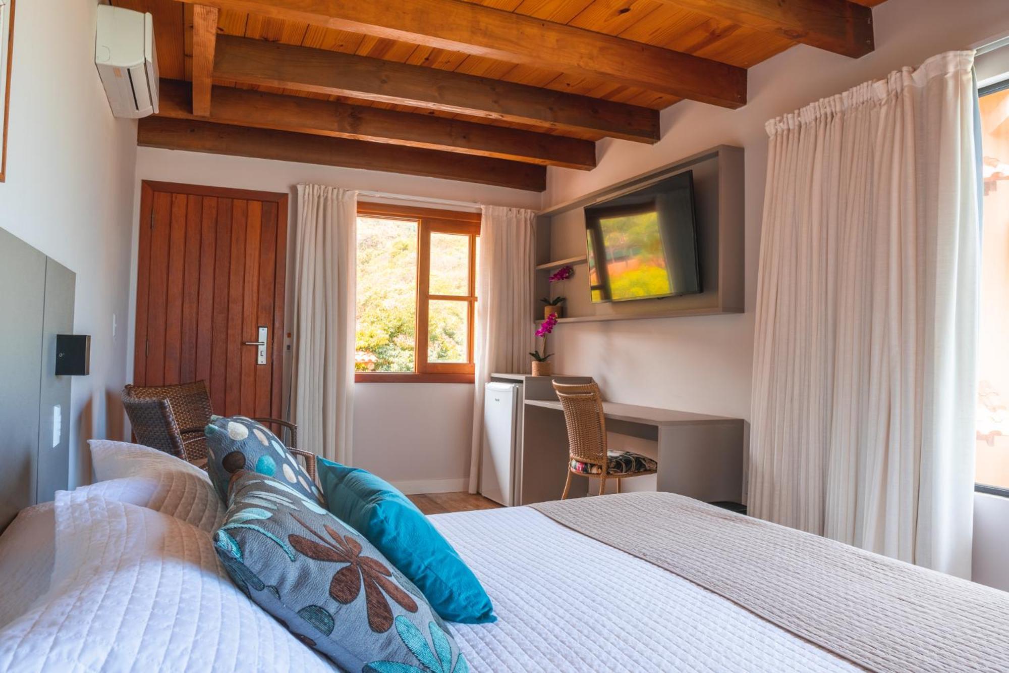 בומבינאס Hotel Atalaia Do Mariscal חדר תמונה